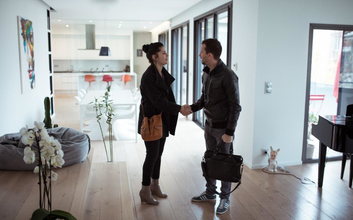 rental management agency Marseille